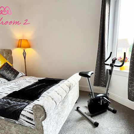 2 Bedrooms Entire Apartment Self Check In Kelty 外观 照片